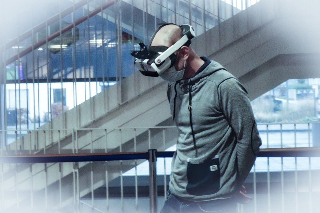 Virtual Reality Vr Glasses Vr  - Tho-Ge / Pixabay
