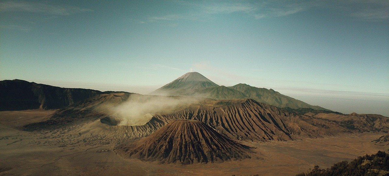Volcanoes Craters Iceland Volcanic  - Free-Photos / Pixabay