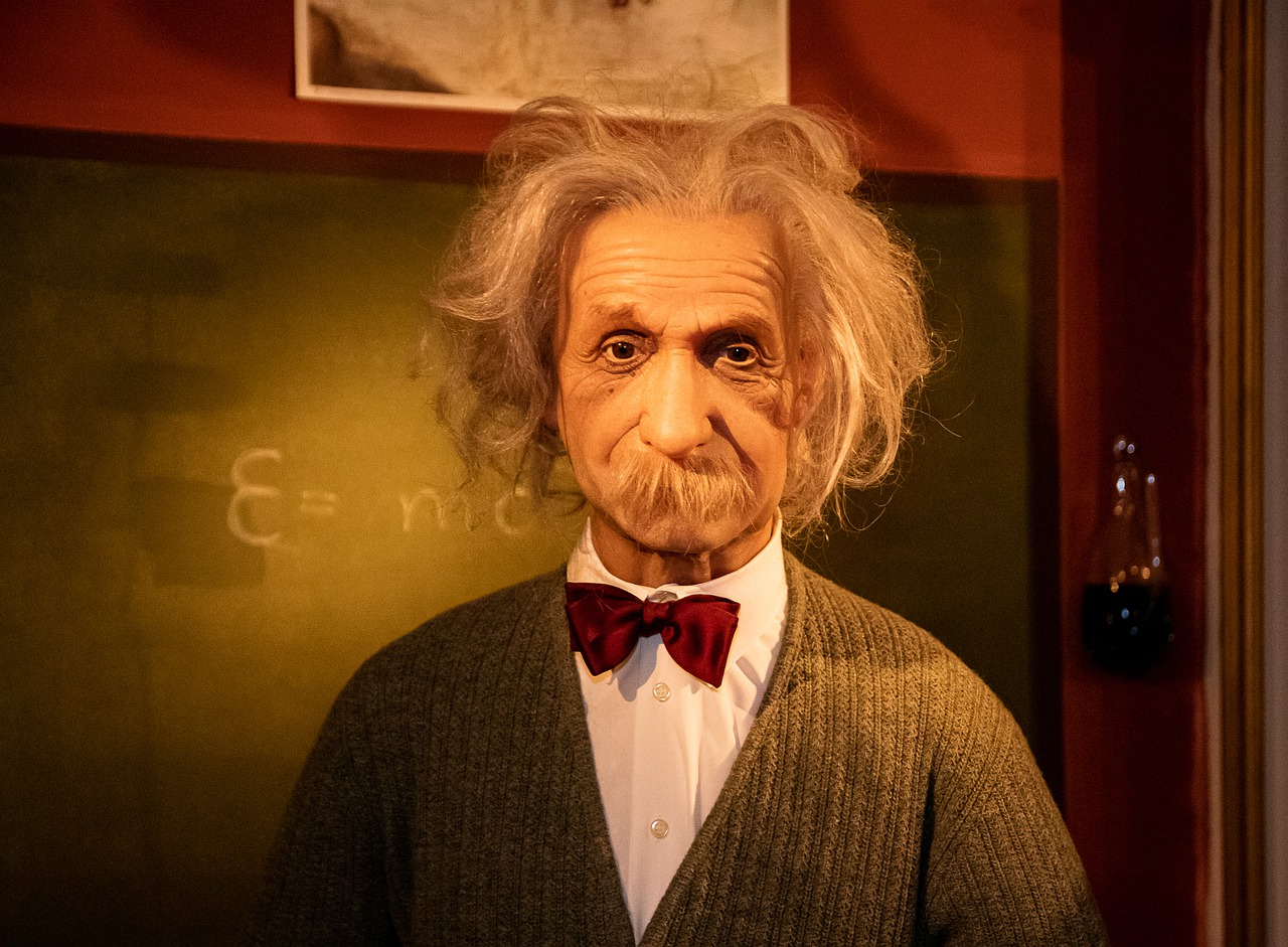 Wax Figure Albert Einstein Physicist - minka2507 / Pixabay