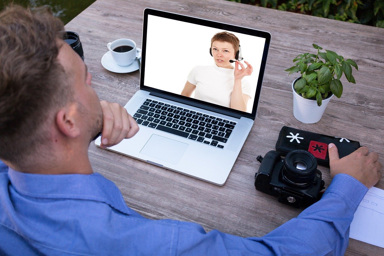 Webinar Video Conference Skype - Tumisu / Pixabay