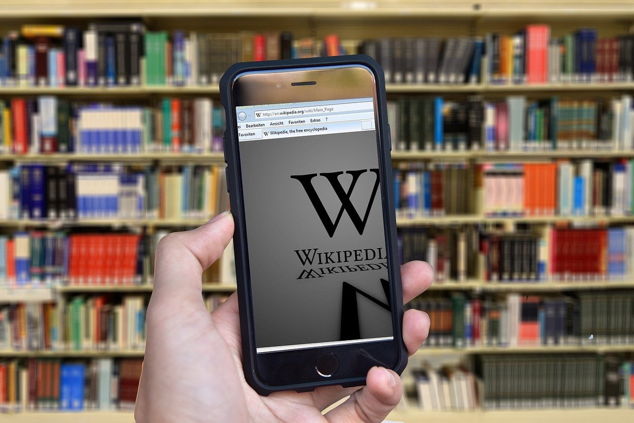 Wikipedia Books Encyclopedia  - geralt / Pixabay