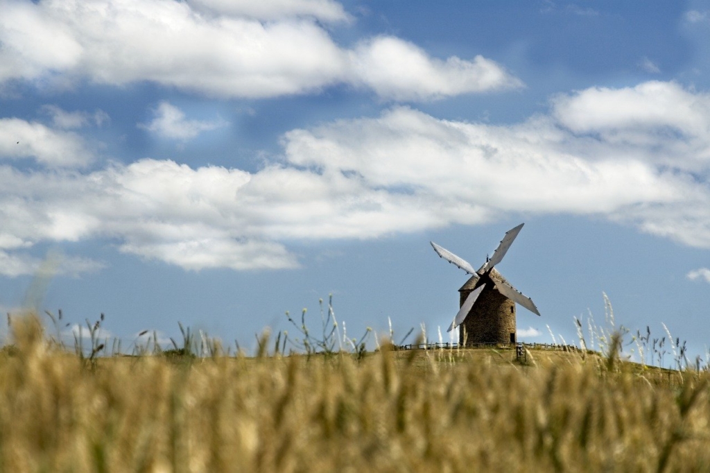 Windmill Rural Sky Clouds  - lorilorilo / Pixabay