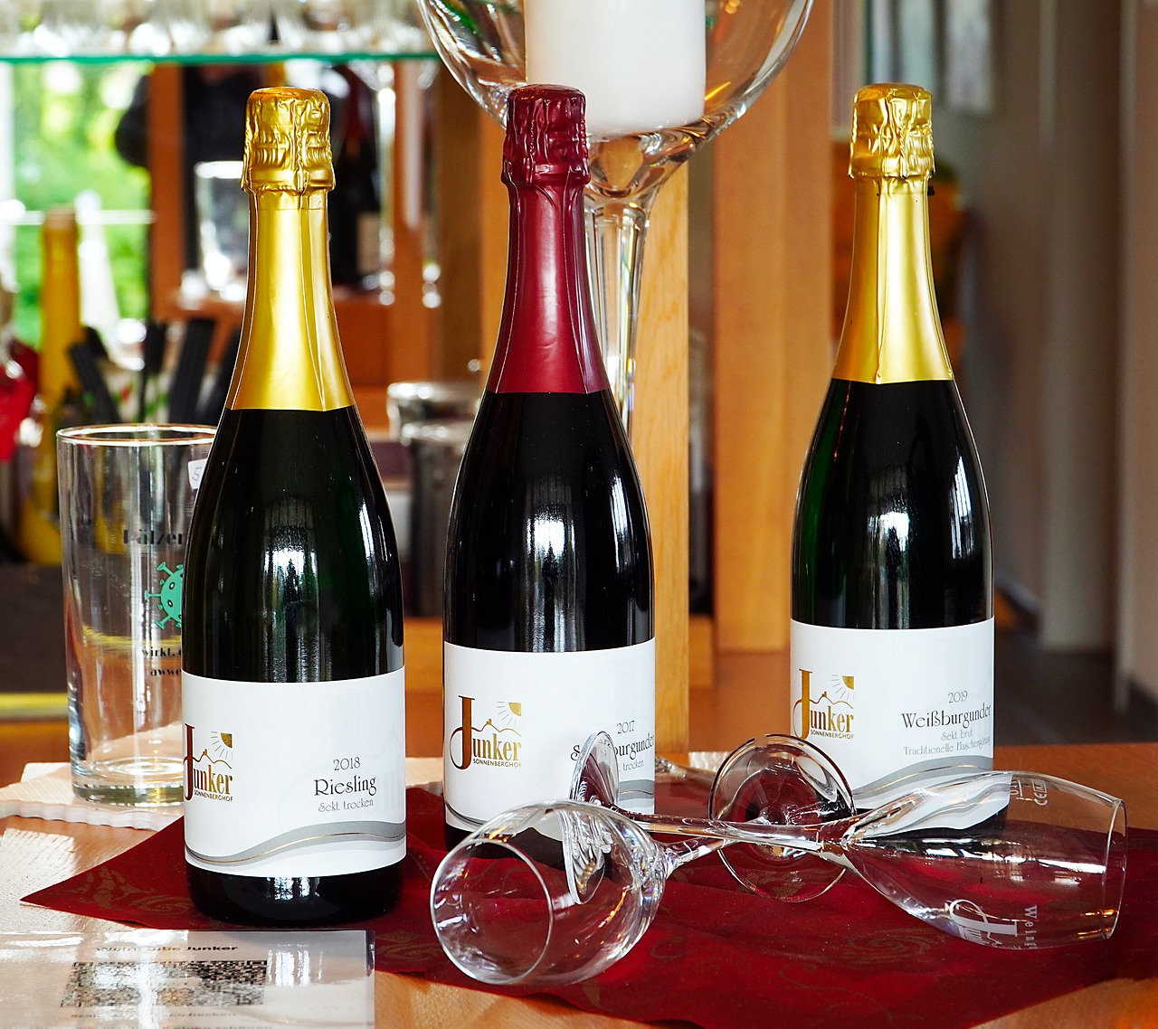 Wine Bottles Glasses Drink - matthiasboeckel / Pixabay