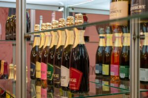 Wine Champagne Bottles Gallery  - dmvl / Pixabay