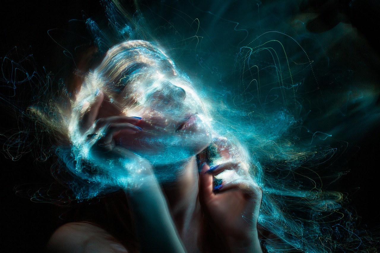 Woman Fantasy Magical Girl Face  - merlinlightpainting / Pixabay