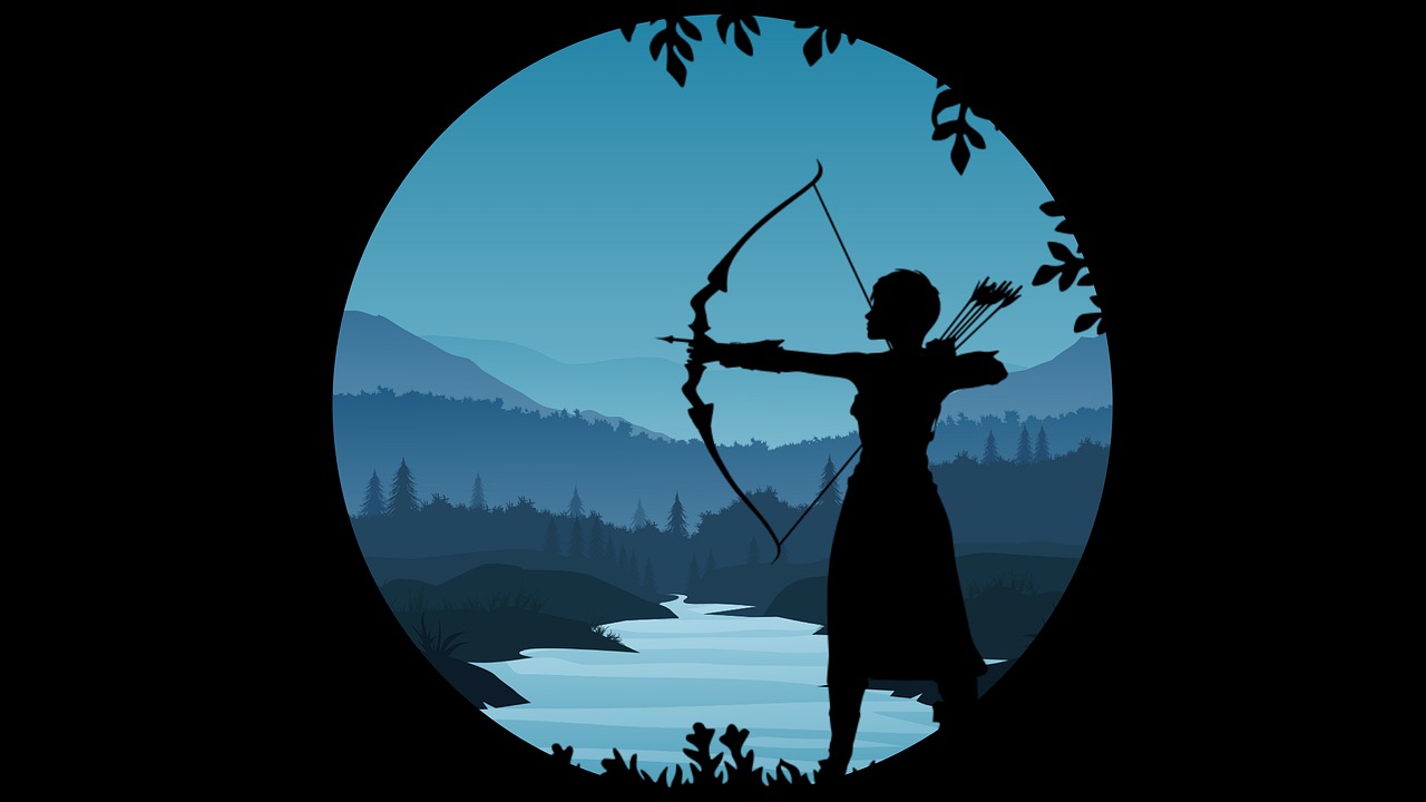 Woman Hunting Night Arrow Bow  - mohamed_hassan / Pixabay