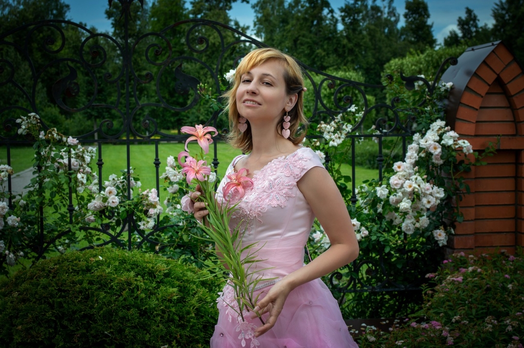 Woman Pink Dress Flowers Lily  - Victoria_Borodinova / Pixabay