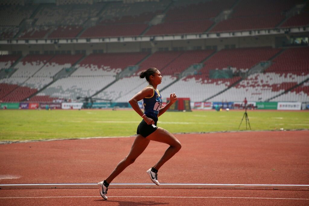 Woman Runner Sport Running Run  - MahmurMarganti / Pixabay