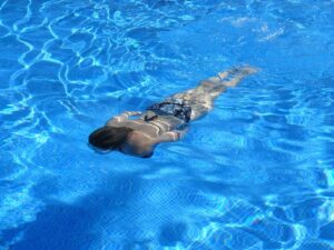 woman swim pool swimming swimmer 422546