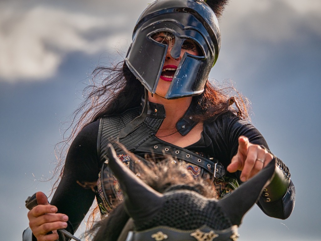Woman Warrior Knight Hunter  - Gary57 / Pixabay