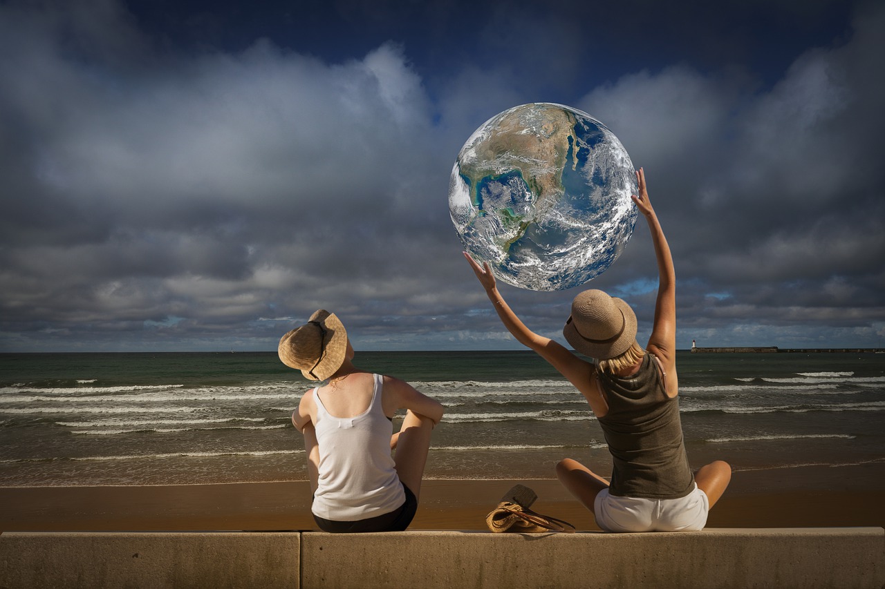 Women Ocean Earth Young Sky - edmondlafoto / Pixabay