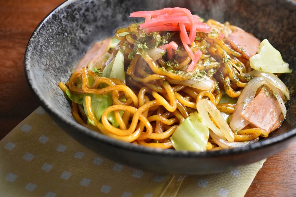 Yakisoba Noodles Japanese Food Dish  - subarasikiai / Pixabay