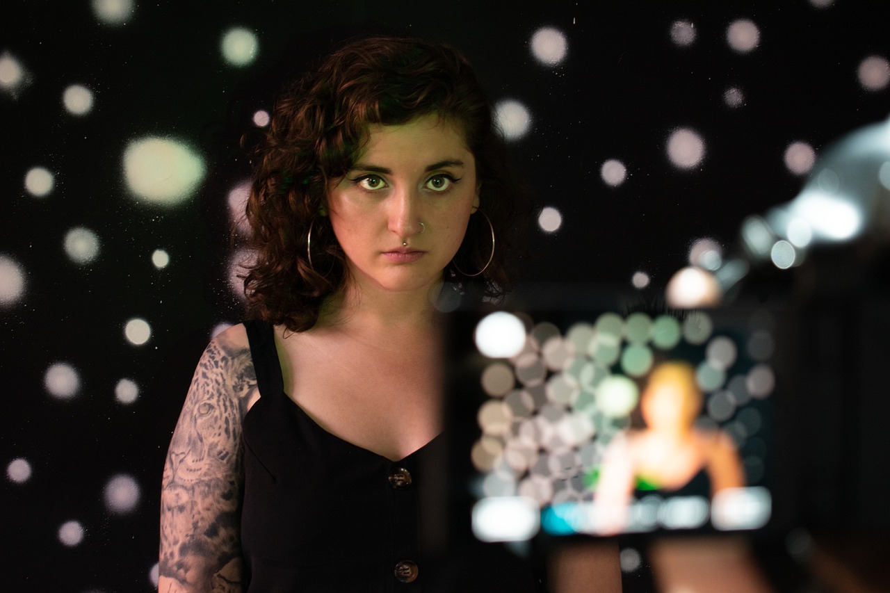 Yearbook Photo Student Portrait  - Educacion_Online / Pixabay