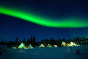 Yellowknife Canada Aurora Nature  - taiklee / Pixabay